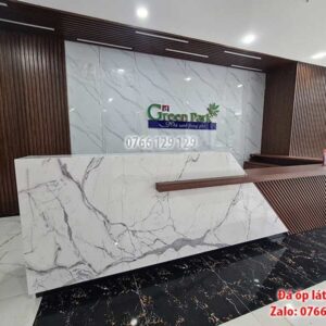 Quay-le-tan-dep-op-da-nhan-tao-trang-van-may