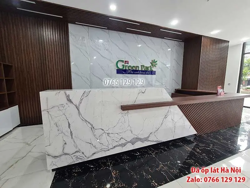 Mẫu quầy lễ tân mặt đá đẹp 8 quay lết tân bóng mài bóng