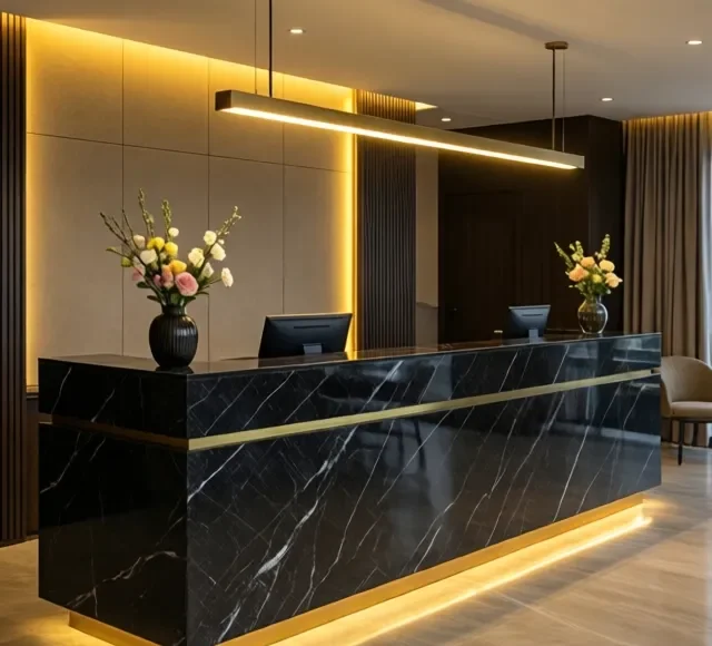 Quầy lễ tân độc đáo 6 Quay le tan doc dao 1 e1777279352445