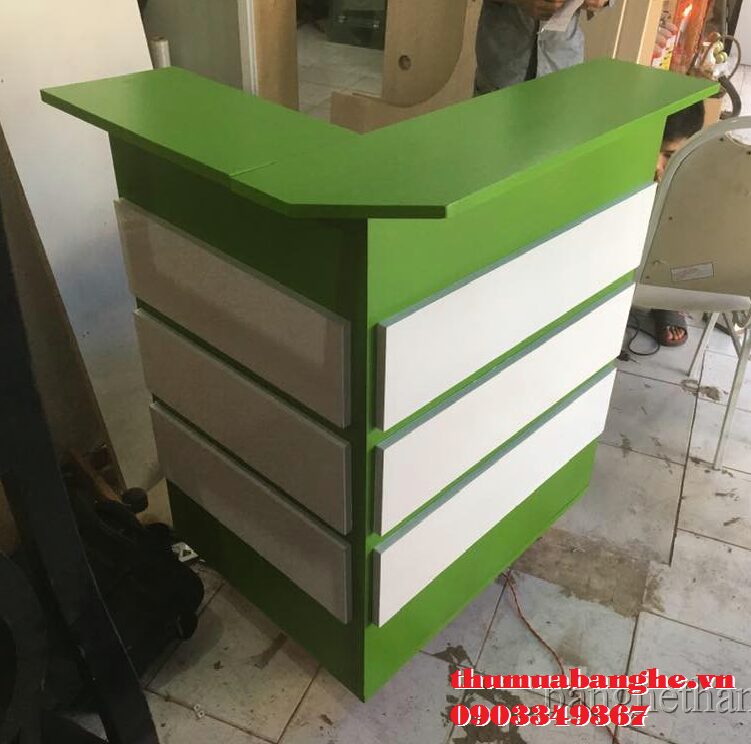 Quầy lễ tân chữ L MDF sơn màu xanh lá