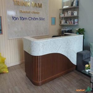 Quầy Lễ Tân Tiện Nghi quay-thu-ngan-1m6-bo-cong-sang-trong-QTN042
