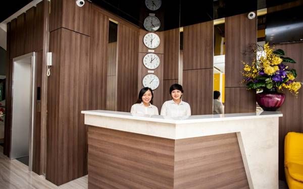 Báo Giá Quầy Lễ Tân MDF 6 Bảng mẫu quầy lễ tân phong thủy